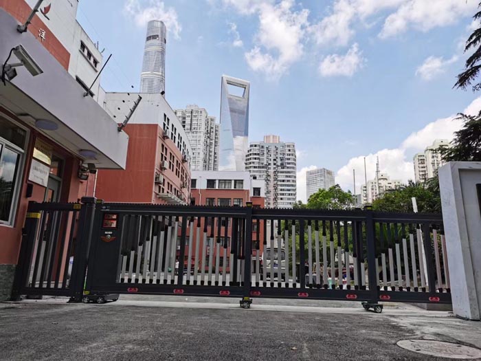 上海市洋涇菊園實(shí)驗(yàn)學(xué)校